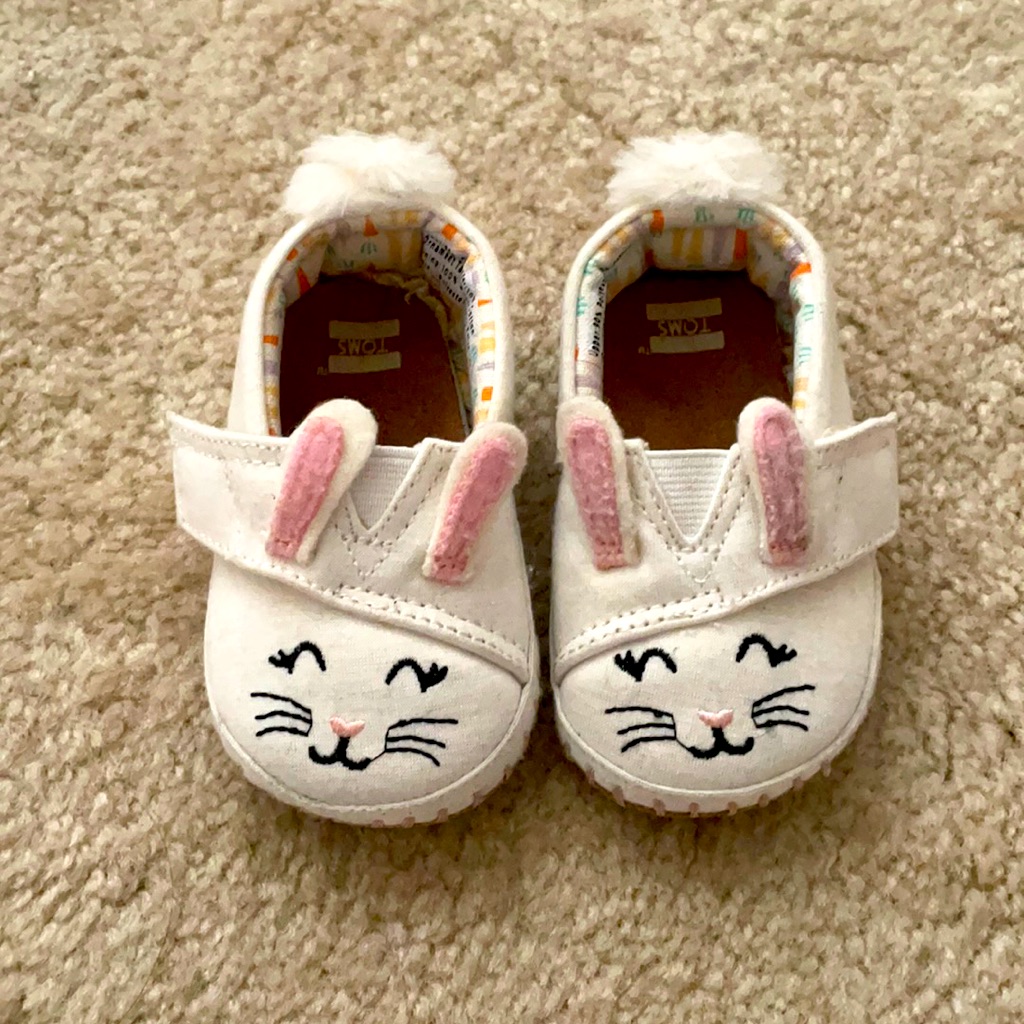 Like New Toddler Toms Alpargata Bunny Face Shoes In Size 4